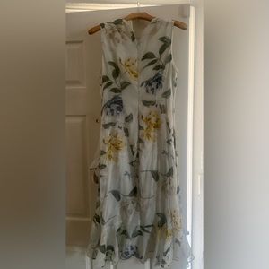 Calvin klein dress a little below the knees, size 4